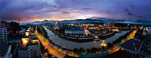 生意好的黄焖鸡米饭加盟店都有哪些，白香米黄焖鸡加盟毛利有多少