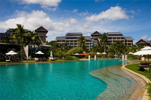 创业面包店挣钱吗