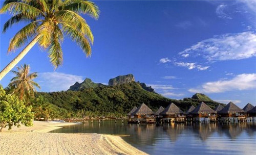 在新民市加盟巴尖火锅串串有前景吗，在新民市适合80后的串串香项目有哪些