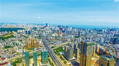 什么品牌的奶茶连锁店适合新手加盟，季忆奶茶一年盈利多少